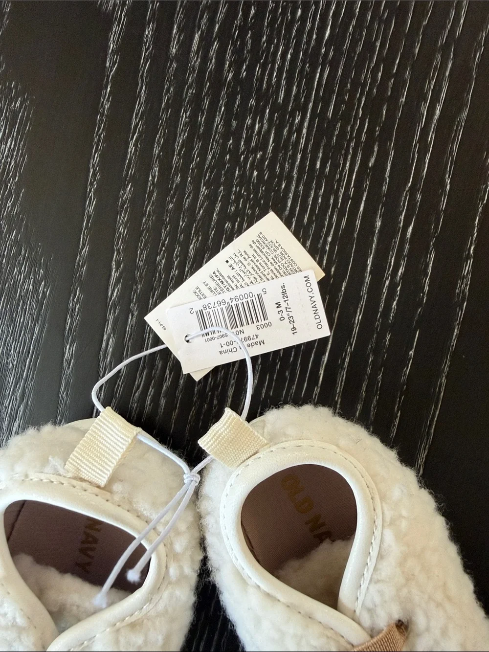 Old Navy Cream Sherpa Baby Crib Shoes